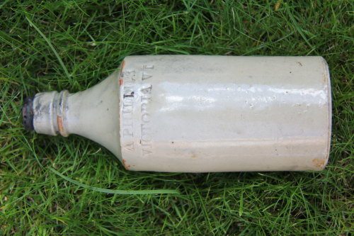 A resized image of MAS-D100082; Kent; Bottle; Image 1 of 2